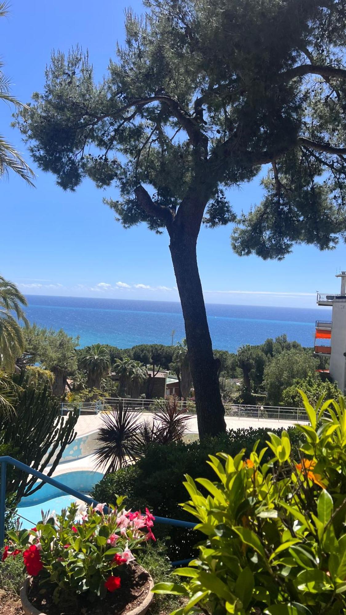 Mamariviera Home Holidays Sanremo - Casa Vista Mare Con Piscina Extérieur photo