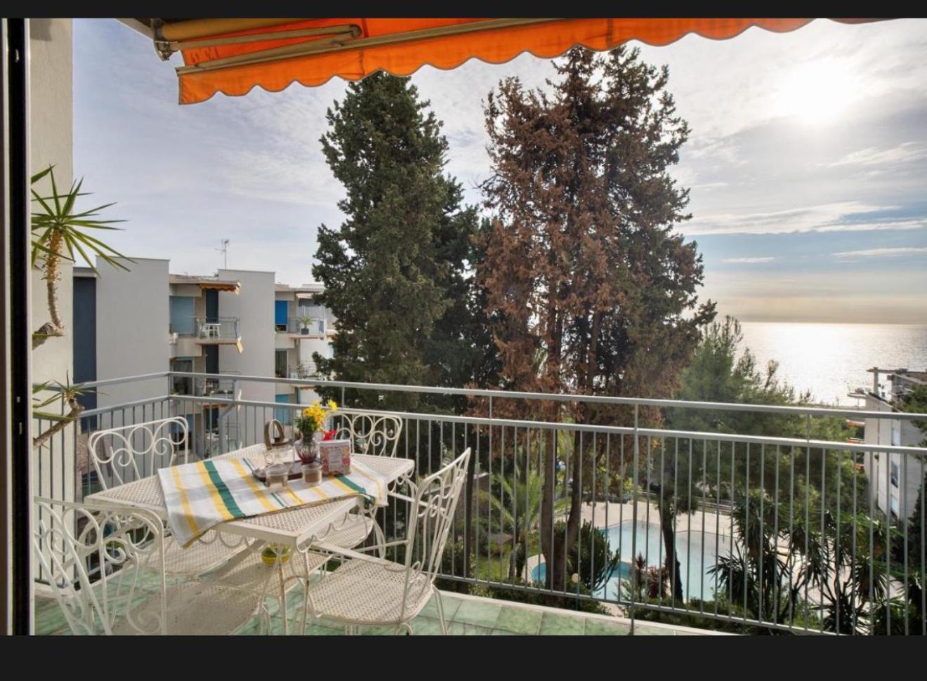 Mamariviera Home Holidays Sanremo - Casa Vista Mare Con Piscina Extérieur photo